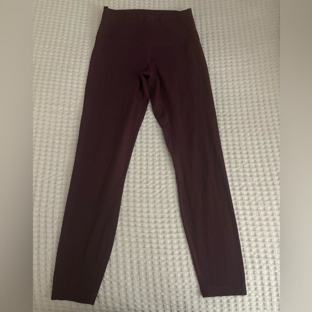 Lululemon Aligh High-Rise legguins!